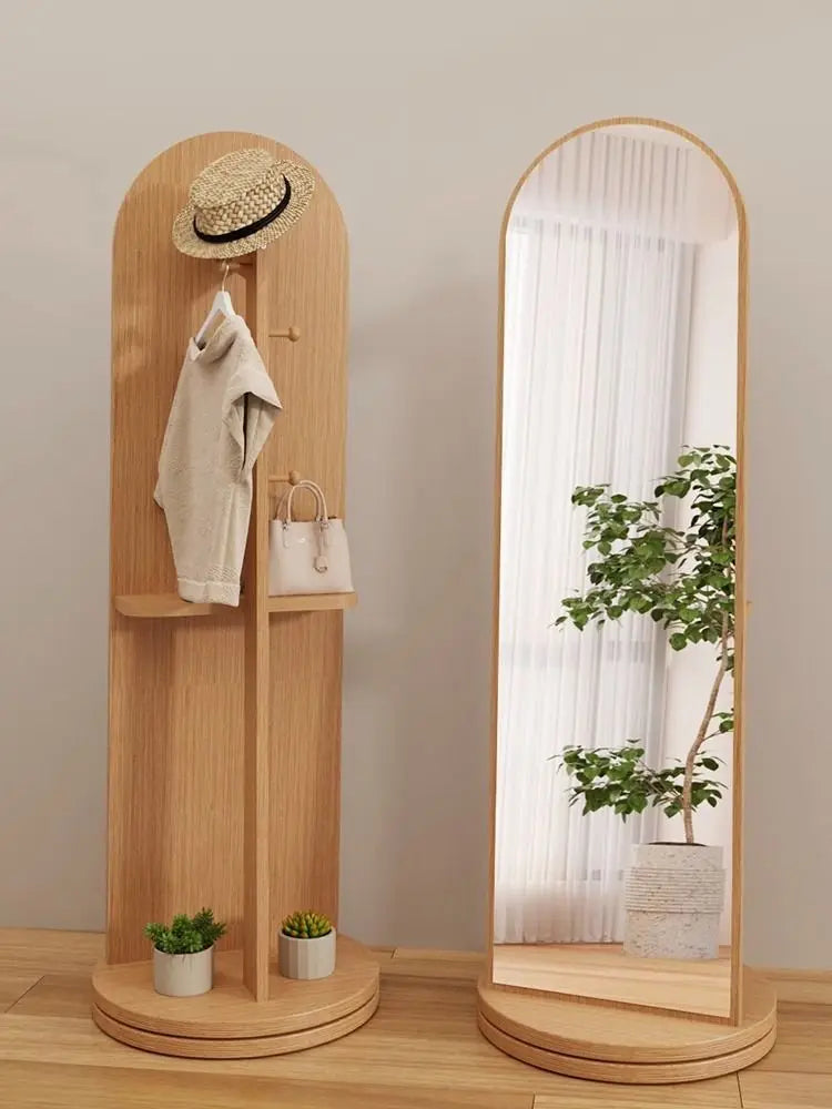 Gold Arched Full-Length Mirror – Standing Boutique Mirror for Dressing Rooms