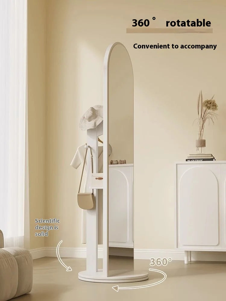 Gold Arched Full-Length Mirror – Standing Boutique Mirror for Dressing Rooms