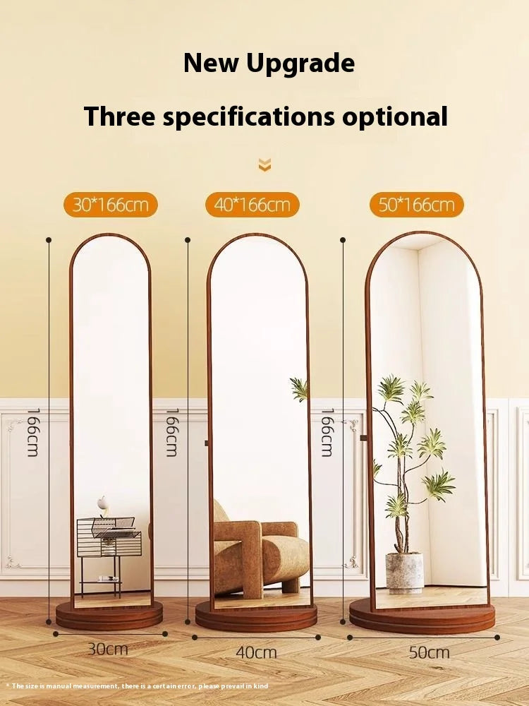 Gold Arched Full-Length Mirror – Standing Boutique Mirror for Dressing Rooms